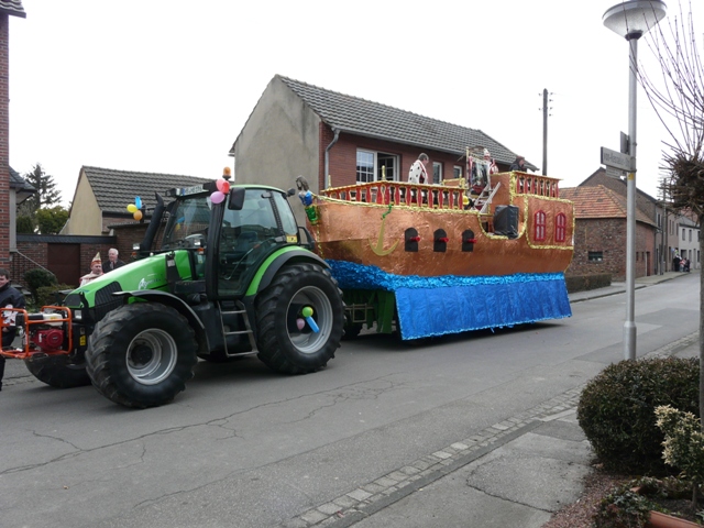 Karneval Umzug Horst 2012-0032.JPG